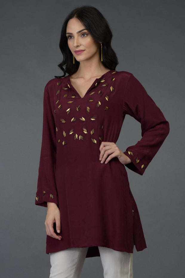 SCATTERED LEAVES TUNIC TOP