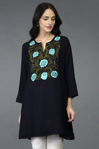 MIGNIGHT FLOWERS TUNIC TOP
