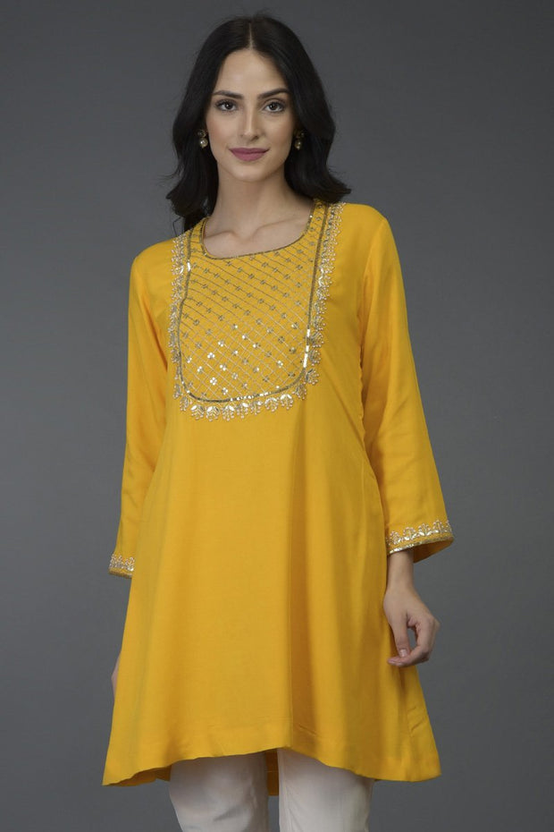 SUNLOW YELLOW TUNIC TOP